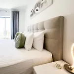 Rocha Justar Apartment *