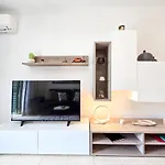 Rocha Justar Apartamento *