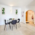 Rocha Justar Apartamento