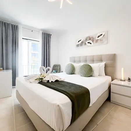 Rocha Justar Apartment