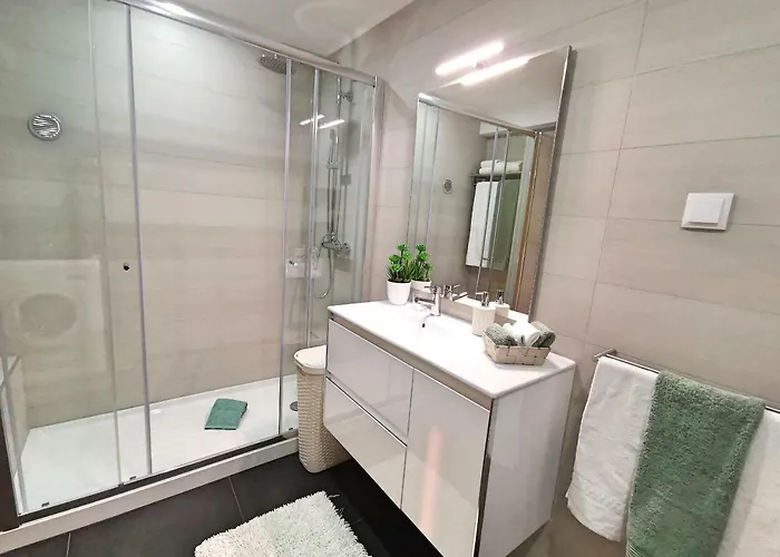 Rocha Justar Apartamento *